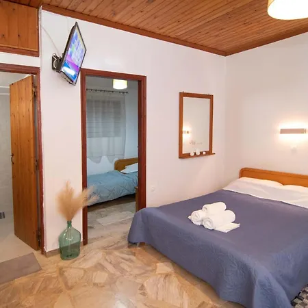 Aristofanis 4 Apartman *
