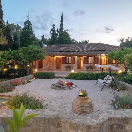 Aristofanis 4 Apartman *