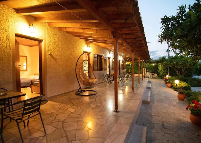 Aristofanis 4 *