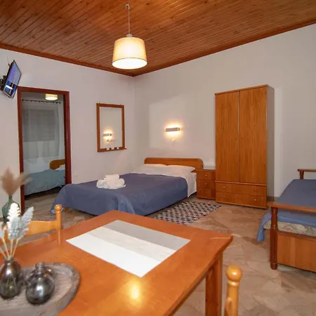 Lägenhet Aristofanis 4