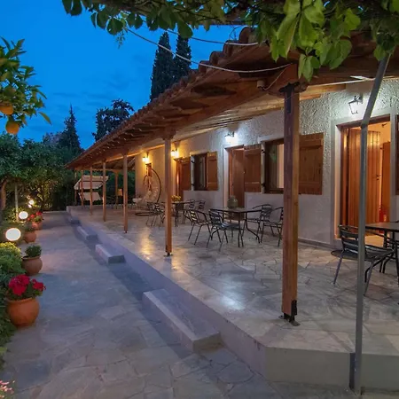 Aristofanis 4 Apartment Tolo
